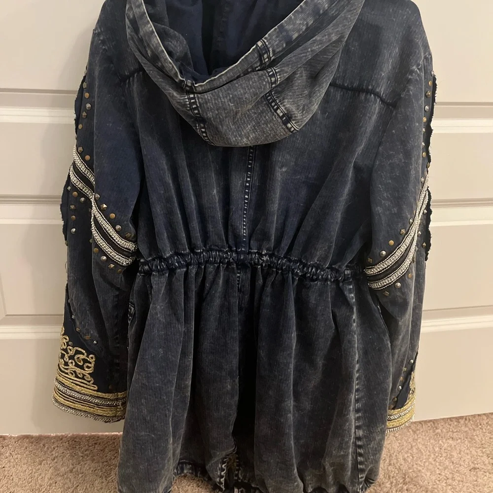 Fall jacket. - Picture 3 of 4